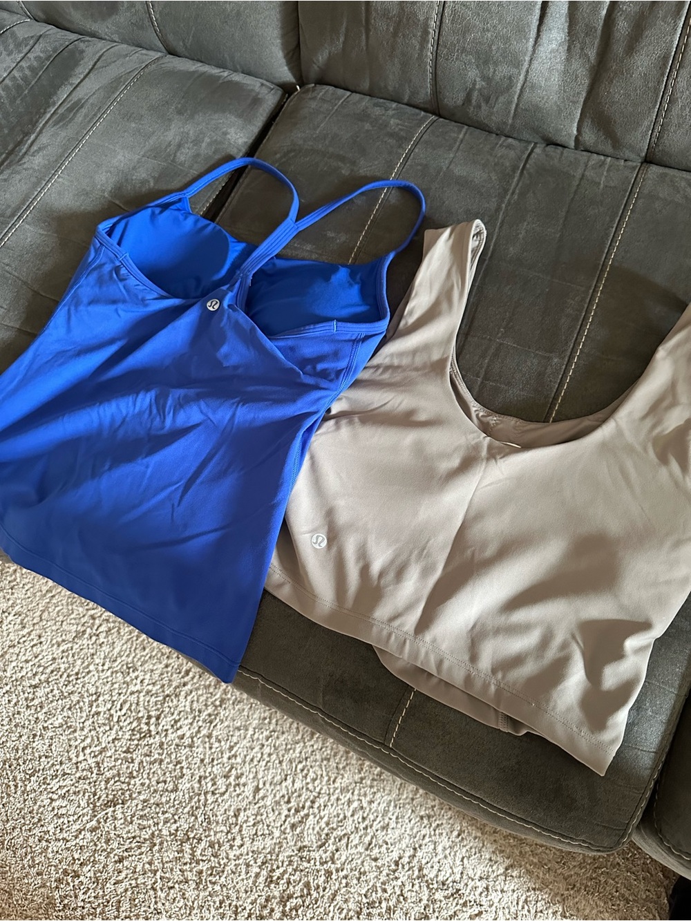 lululemon cobalt blue tank, taupe crop tank & black shorts set - Picture 5 of 5
